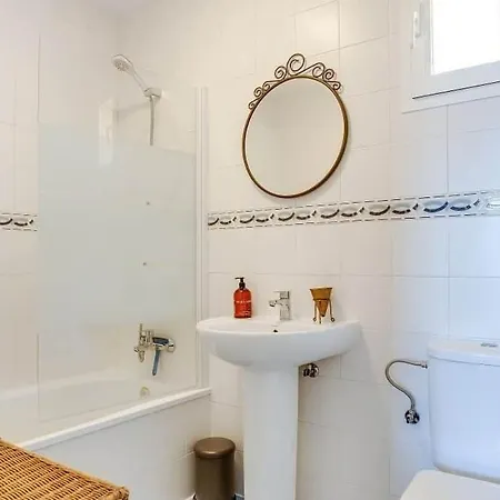 Lovely Aldea Apartment